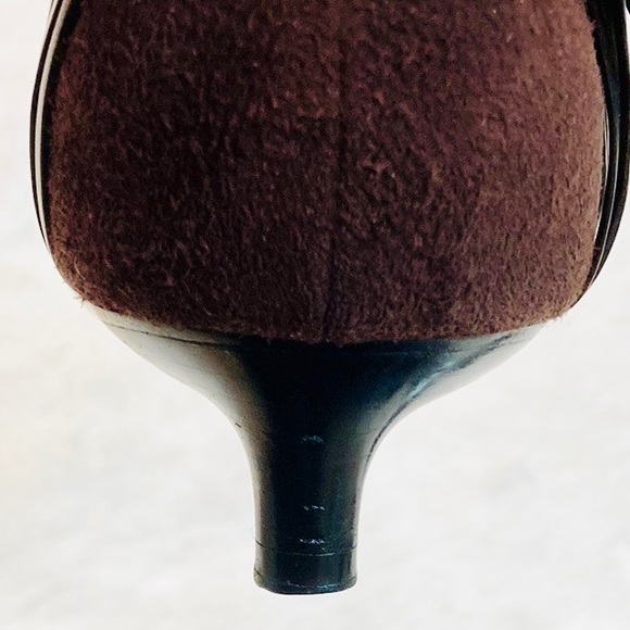 GIORGIO ARMANI Suede Leather Trim Embellishment D'Orsay Pumps - Picture 5 of 9